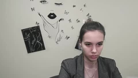 Snapshot of stacy_gr chatting on January 22, 7:35 am Stacy online show from January 22, 7:35 am