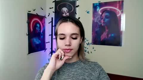 Snapshot of stacy_gr chatting on September 18, 6:26 am Stacy online show from September 18, 6:26 am