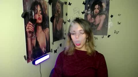 Snapshot of stacy_gr chatting on October 7, 12:13 pm Stacy online show from October 7, 12:13 pm