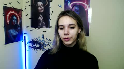 Snapshot of stacy_gr chatting on October 27, 7:12 am Stacy online show from October 27, 7:12 am