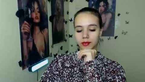 Snapshot of stacy_gr chatting on November 7, 7:30 am Stacy online show from November 7, 7:30 am