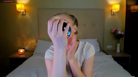 Stacy Mon Tue Wed Thu Fri Sun GMT GMT 3 1000am - 0400pm  online show from November 16, 9:04 am