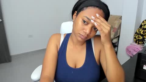 Zulma Yisset online show from February 15, 1:53 am