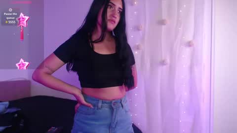 Snapshot of stacymaliibu chatting on February 26, 3:19 pm Stacy online show from February 26, 3:19 pm