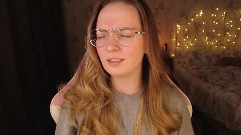 Alice online show from December 22, 12:39 am