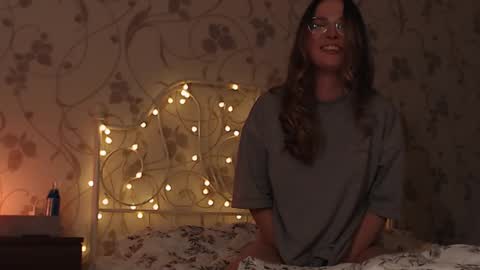 Alice online show from December 22, 3:44 am