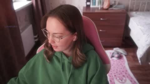 Alice online show from November 5, 6:35 am