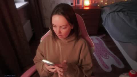 Alice online show from November 17, 9:15 am