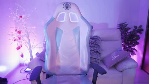 Yoko online show from October 8, 1:03 am