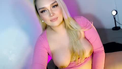 Snapshot of stassy_baby101 chatting on February 3, 7:18 am Stassy online show from February 3, 7:18 am