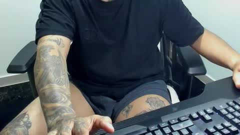 Snapshot of stebankechimba chatting on October 16, 1:50 am Stebankechimba online show from October 16, 1:50 am