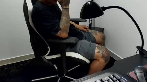 Snapshot of stebankechimba chatting on November 1, 1:07 am Stebankechimba online show from November 1, 1:07 am