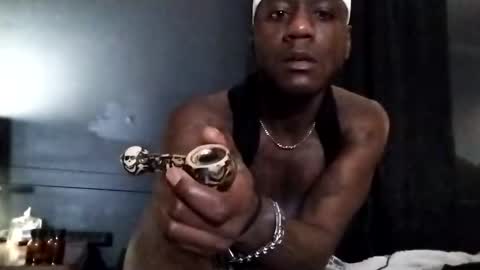 Infamousx online show from December 1, 5:45 am