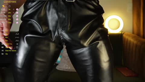 Snapshot of steevemuscle chatting on January 3, 2:54 am Steeve online show from January 3, 2:54 am