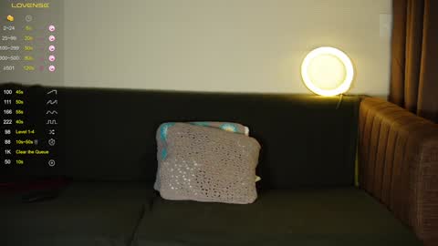 Snapshot of steevemuscle chatting on January 17, 2:50 am Steeve online show from January 17, 2:50 am