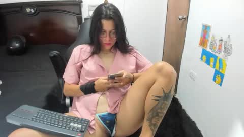 julieth-cancer online show from September 17, 1:51 am