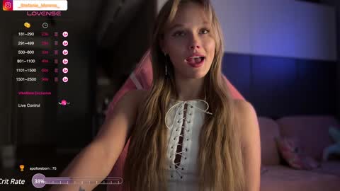 Snapshot of stefanie_collins chatting on January 28, 8:26 pm Stefanie online show from January 28, 8:26 pm