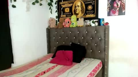 stefanny beautiful online show from October 17, 2:04 am