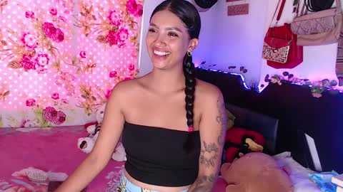 Im MiaIts my first day here  online show from December 11, 9:12 pm