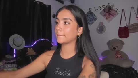 Im MiaIts my first day here  online show from February 14, 3:11 am