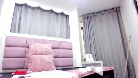 Snapshot of stefany_adams_ chatting on November 4, 8:19 pm Stefany online show from November 4, 8:19 pm