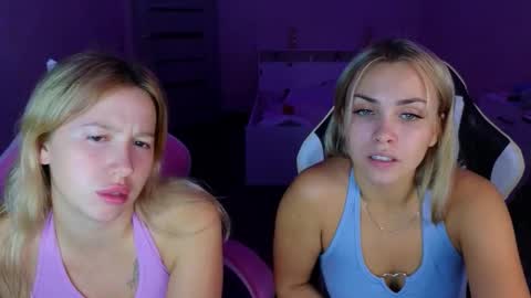 stefany_and_bettany online show from September 15, 8:42 pm