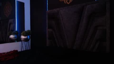 Snapshot of stefany_bro chatting on February 18, 11:22 am Stefany Brown online show from February 18, 11:22 am