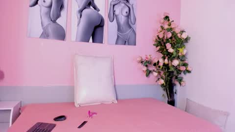 Snapshot of stefany_gonzales_ chatting on September 26, 11:36 am Stefany online show from September 26, 11:36 am