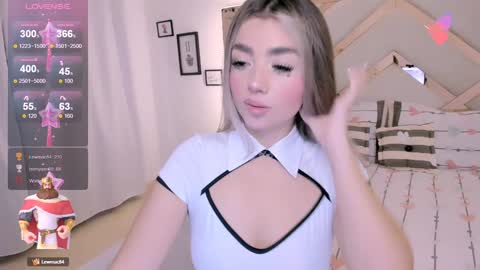 Snapshot of stefanycifuentes chatting on February 4, 12:22 pm Stefa online show from February 4, 12:22 pm