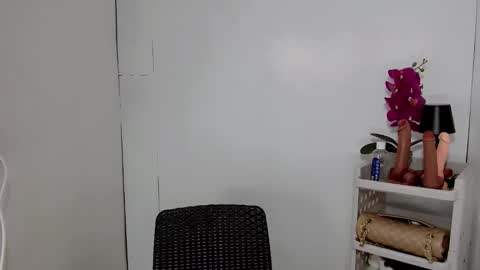 Snapshot of steffybabe chatting on October 25, 1:51 pm steffybabe online show from October 25, 1:51 pm