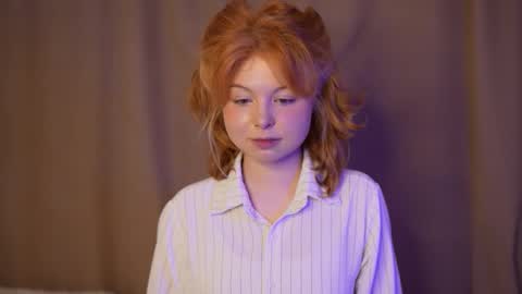 Snapshot of stela_vanila chatting on September 16, 1:50 am Stella online show from September 16, 1:50 am