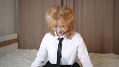 Snapshot of stela_vanila chatting on October 4, 1:14 am Stella online show from October 4, 1:14 am