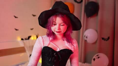 Snapshot of stela_vanila chatting on October 28, 12:03 am Stella online show from October 28, 12:03 am