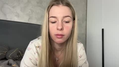 stella_queen_ online show from December 22, 6:54 am