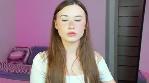 Snapshot of stella_sunny chatting on November 5, 5:07 am stella_sunny online show from November 5, 5:07 am