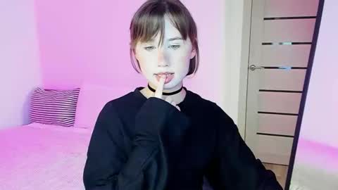 Snapshot of stella_sunny chatting on November 30, 2:37 am stella_sunny online show from November 30, 2:37 am