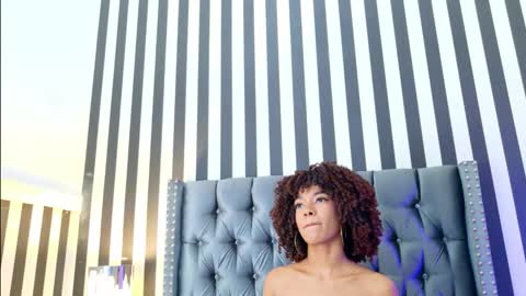 S T E L L A online show from November 22, 10:31 pm