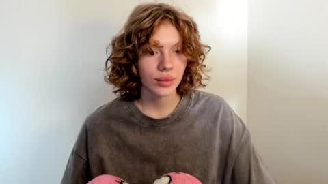 Snapshot of stellaswen chatting on October 24, 8:11 am S T E L L A online show from October 24, 8:11 am