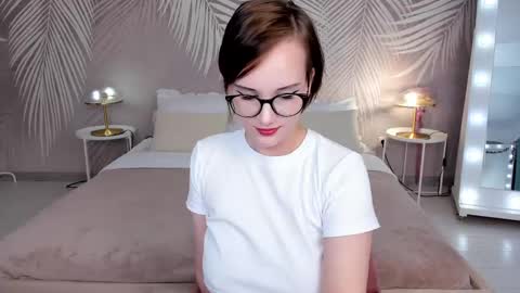 Snapshot of stellawills chatting on January 26, 8:14 am Stella online show from January 26, 8:14 am