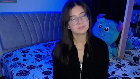 Emma online show from January 19, 3:39 am