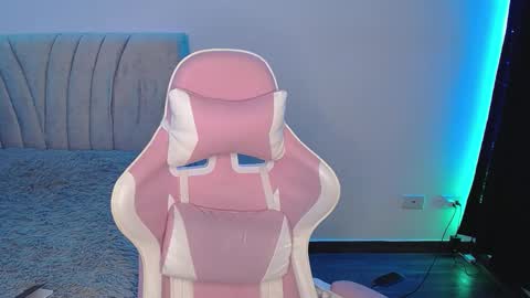 Emma online show from March 2, 8:27 am