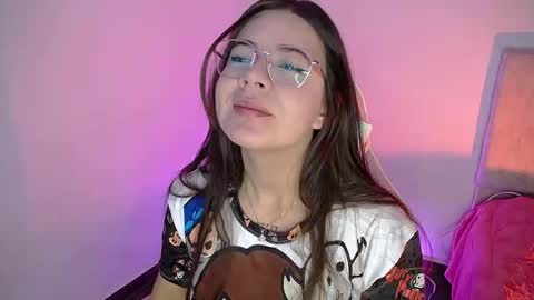 Emma online show from September 17, 11:39 pm