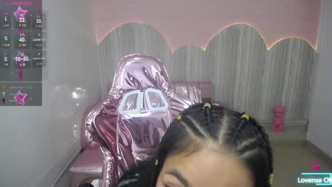 Snapshot of stephania_t chatting on December 31, 3:12 am Stephania online show from December 31, 3:12 am