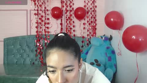 Snapshot of stephania_t chatting on February 15, 1:38 pm Stephania online show from February 15, 1:38 pm