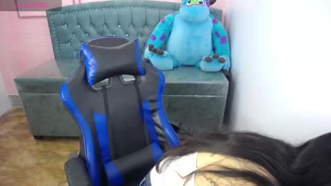 Snapshot of stephania_t chatting on February 24, 10:26 am Stephania online show from February 24, 10:26 am