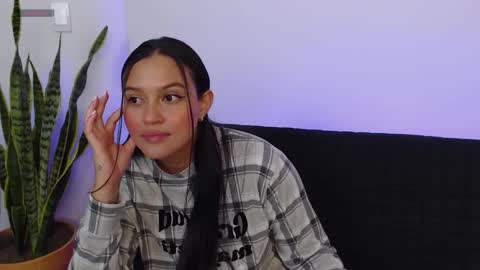 Stephanie  online show from November 27, 12:24 am