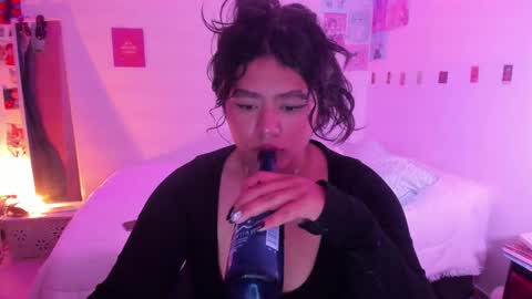 Stephanie  online show from February 9, 3:43 am