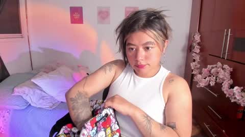 Stephanie  online show from October 2, 2:18 am