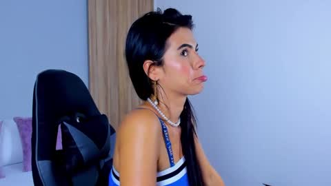 S T E P H A N Y A online show from September 13, 7:35 pm