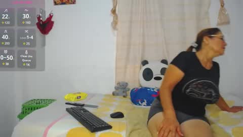 Angie mature online show from December 22, 6:04 pm